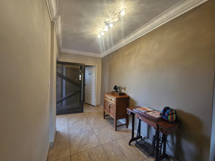 5 Bedroom Property for Sale in Kathu Northern Cape